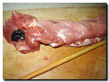 file napunjen sljivama